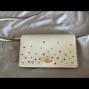 Coach cluch/crossbody in cream